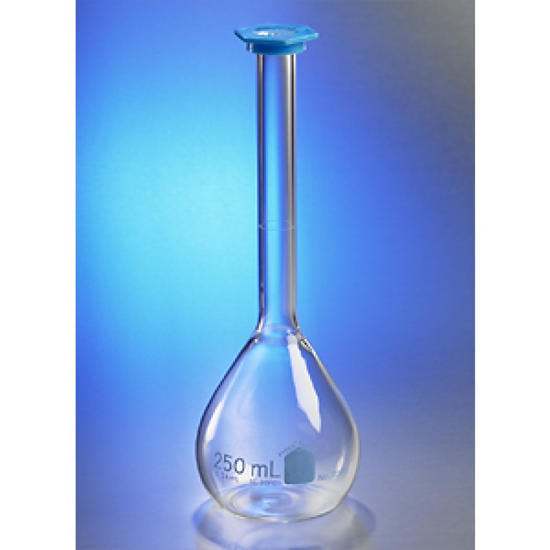 Corning 70581-500 PYREX® VISTA™ 500 mL Class B, Volumetric Flask with Polyethylene Snap-Cap