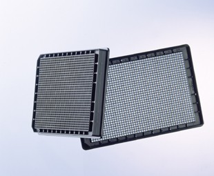 Greiner-Bio 96 Well SensoPlate™ Plus w/ Lid, TC treated, Sterile, Black (Individually Packaged/ 16 per case)